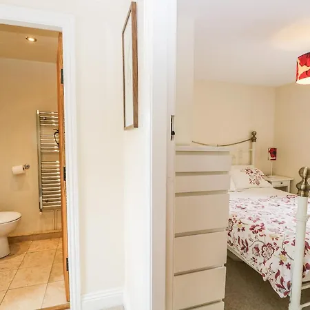 Mulberry * Grange-over-Sands